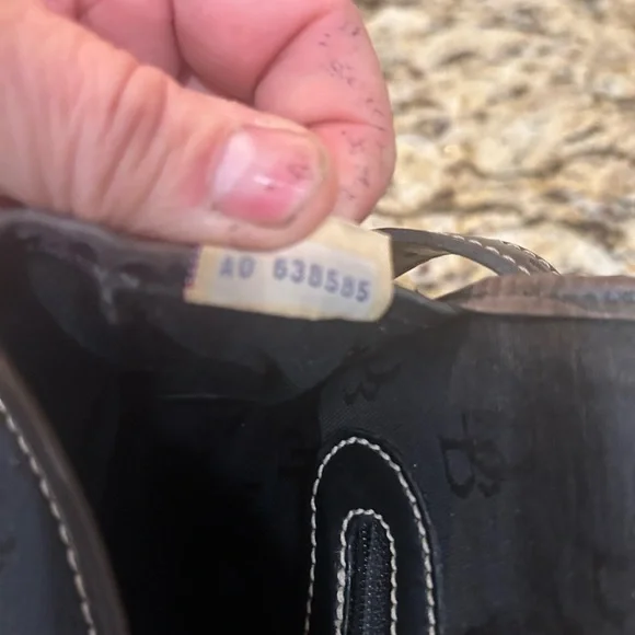 Dooney & Bourke Vintage Black Canvas Logo/Leather Trim Shoulder Purse - Picture 8 of 9